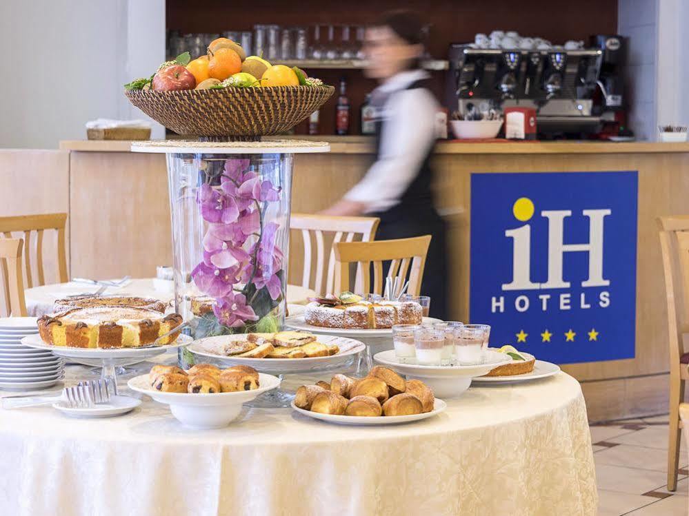 Hotel Firenze Caorle Extérieur photo