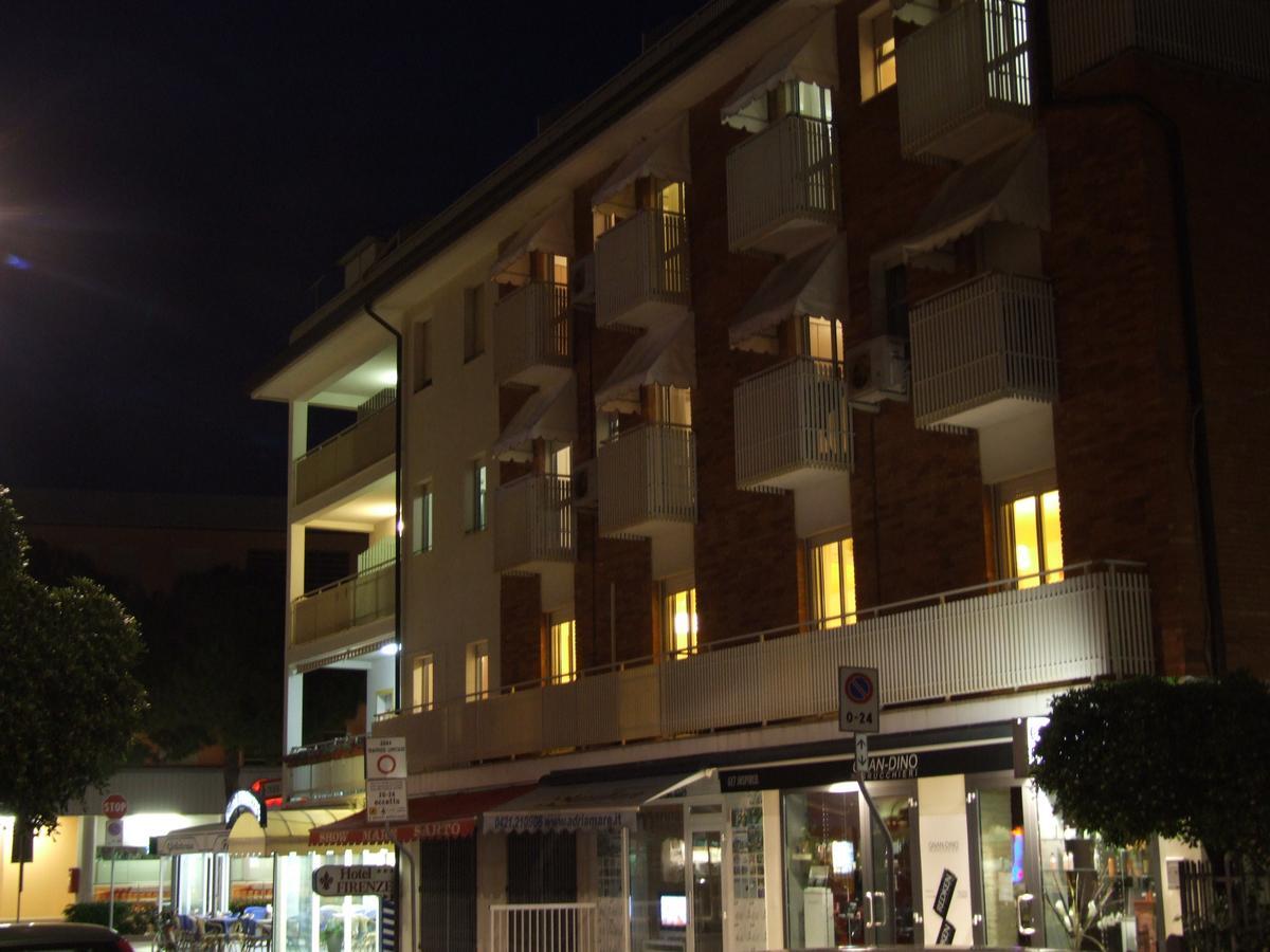Hotel Firenze Caorle Extérieur photo