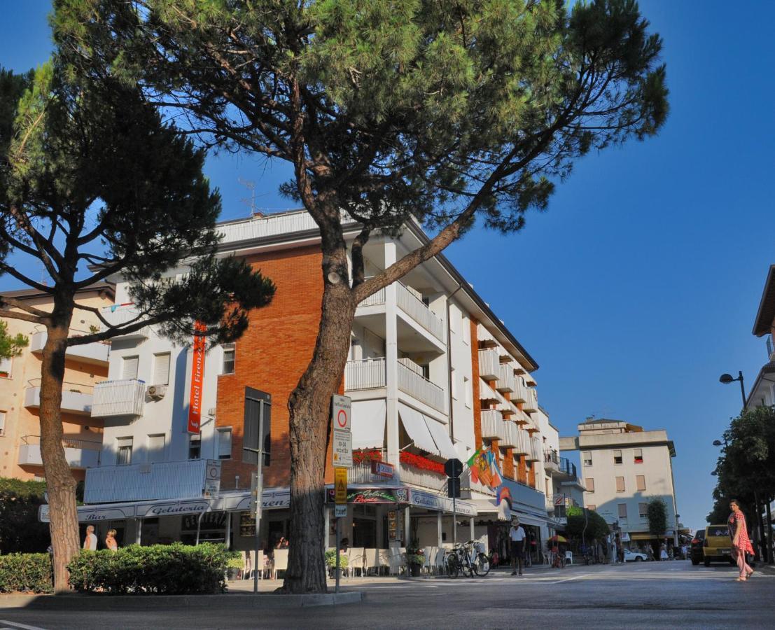 Hotel Firenze Caorle Extérieur photo