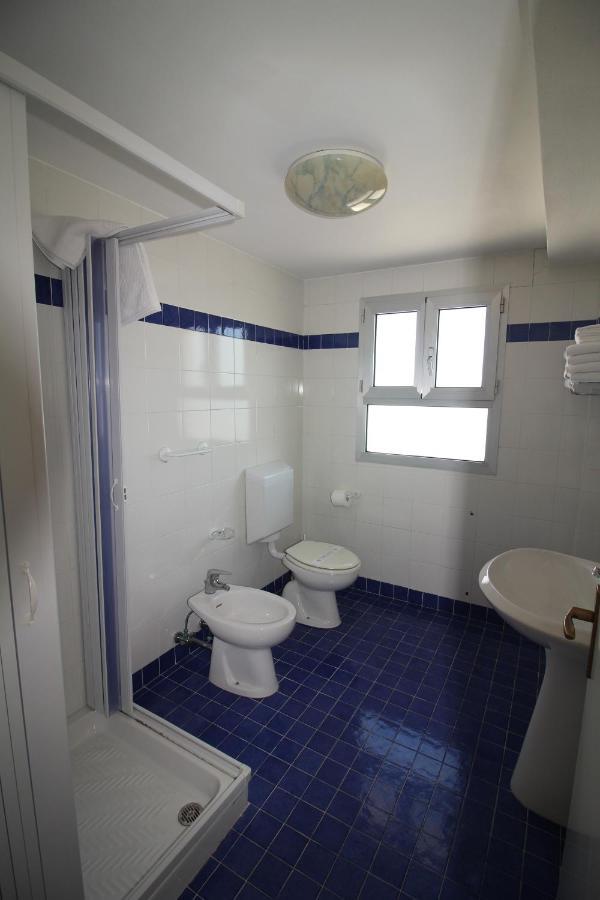 Hotel Firenze Caorle Extérieur photo